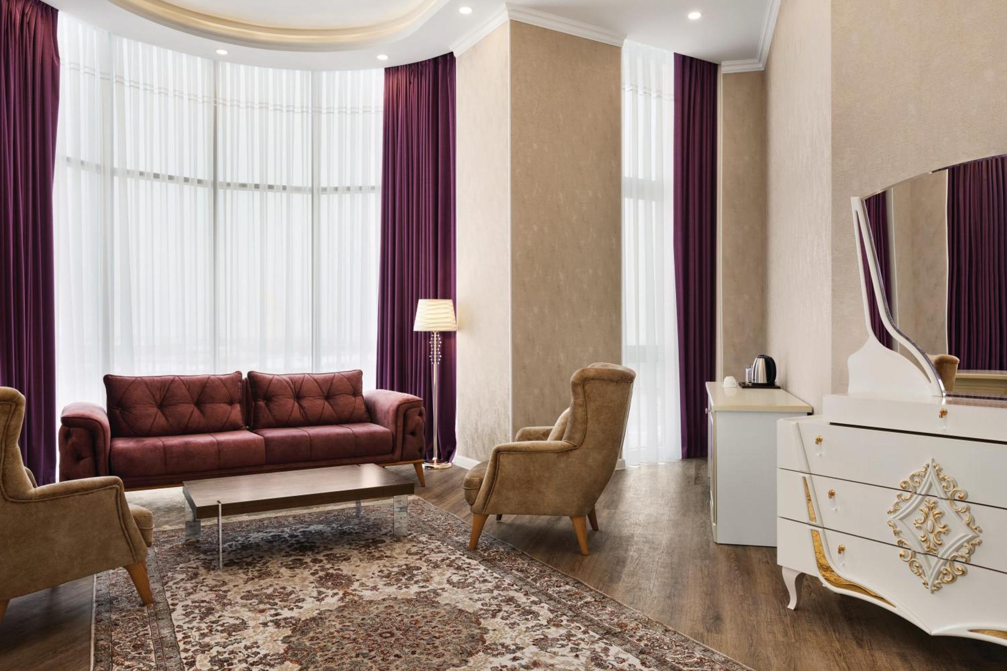 Ramada By Wyndham Shymkent Hotel Bagian luar foto