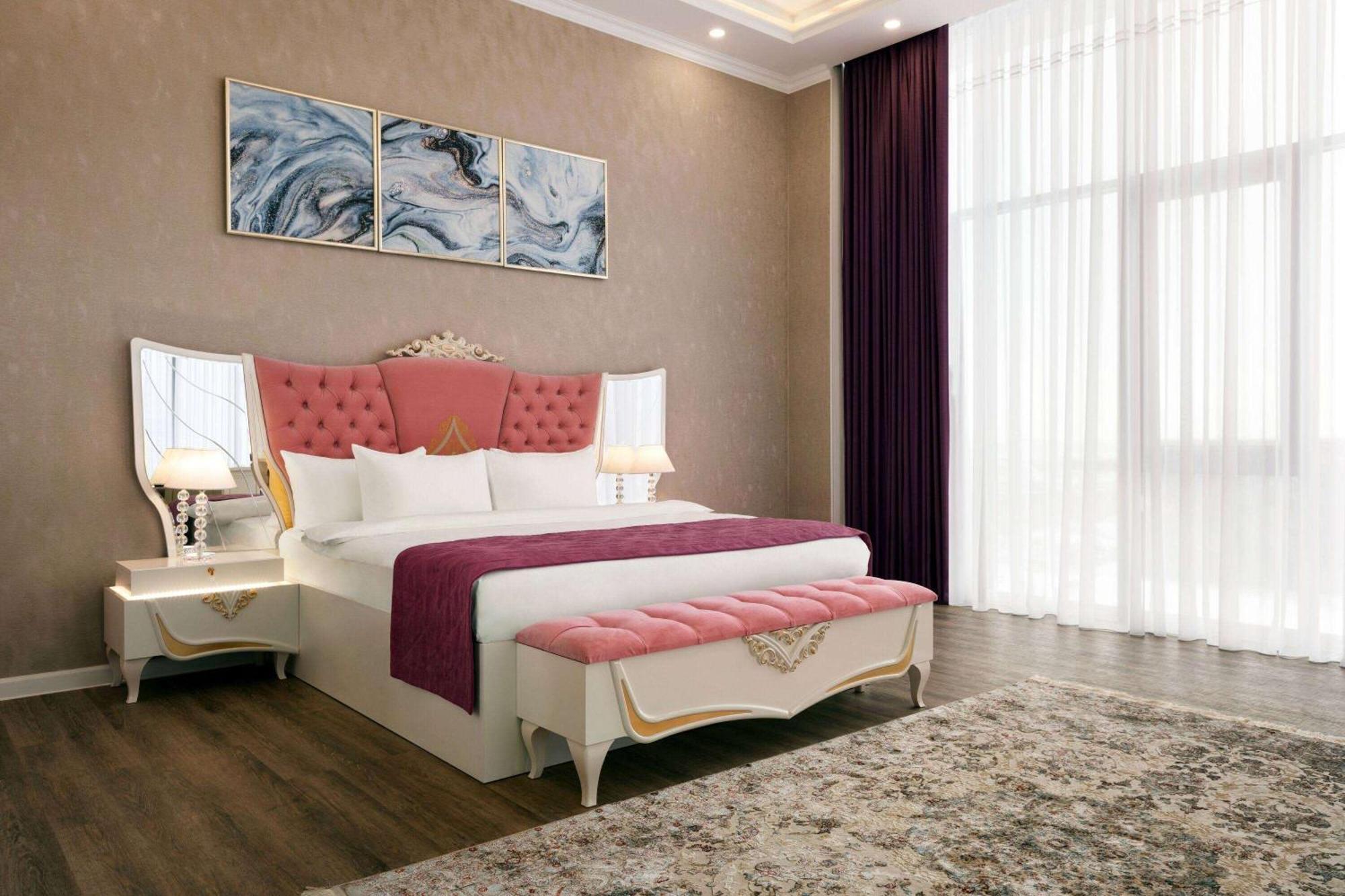Ramada By Wyndham Shymkent Hotel Bagian luar foto